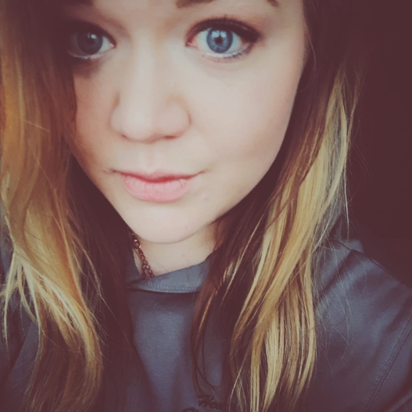 Meet your Posher, Cassie - Picture 1 of 1